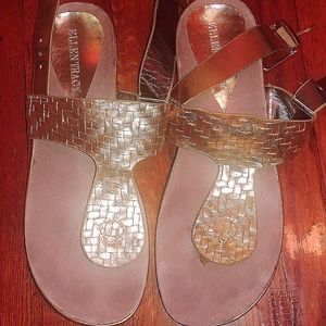 Ellen Tracy gold cork wedge sandals